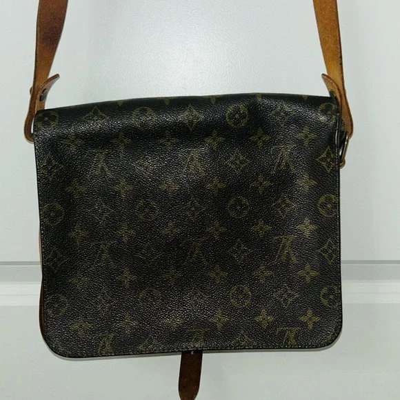 Vintage Louis Vuitton Monogram Crossbody Bag - Picture 5 of 12